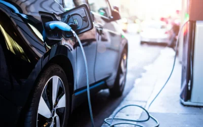 Cómo Manejar un Accidente de Auto Involucrando un Vehículo Eléctrico