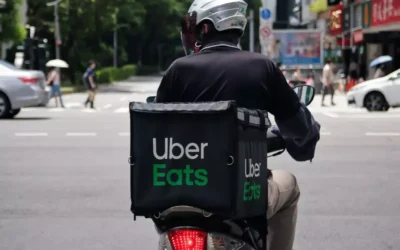 Pasos Legales a Seguir Después de un Accidente de Auto Involucrando a un Conductor de Uber Eats