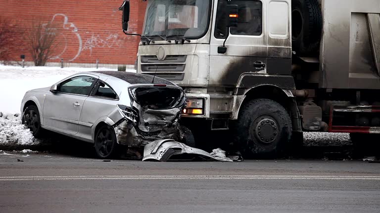 Cómo Manejar un Accidente de Auto Involucrando un Camión de Alquiler